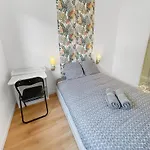 Evasion Urbaine, 1 Ou 2 Villas, 4 A 8 *