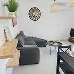 Evasion Urbaine, 1 Ou 2 Villas, 4 A 8 * Poitiers