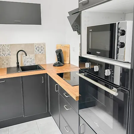 Evasion Urbaine, 1 Ou 2 Villas, 4 A 8