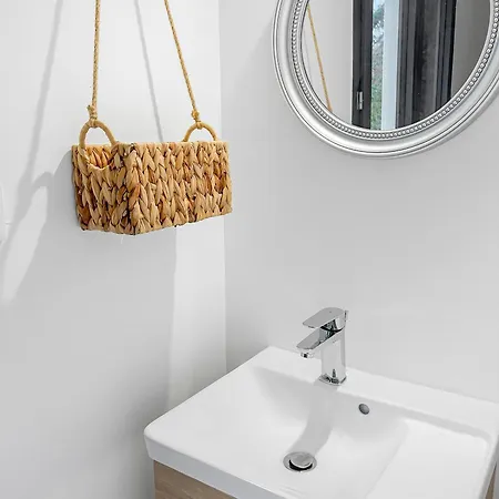 Villa Evasion Urbaine, 1 Ou 2 Villas, 4 A 8