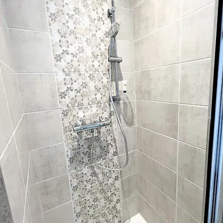 Evasion Urbaine, 1 Ou 2 Villas, 4 A 8 Poitiers