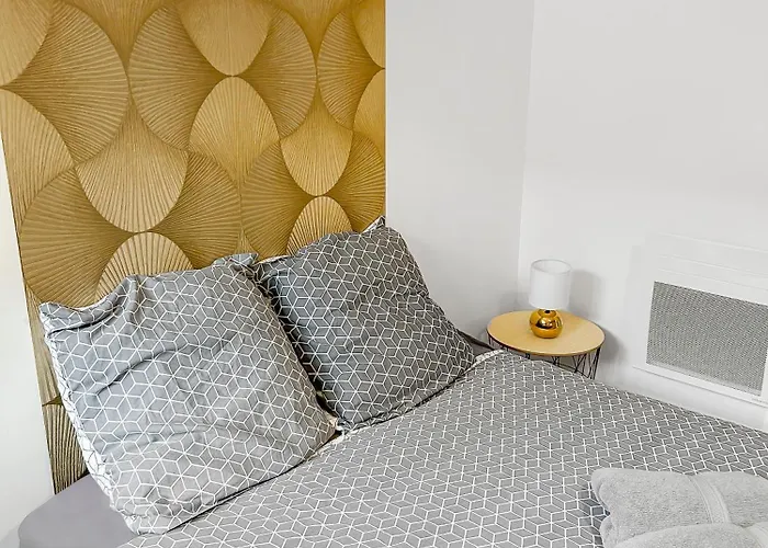 Evasion Urbaine, 1 Ou 2 Villas, 4 A 8 Villa *