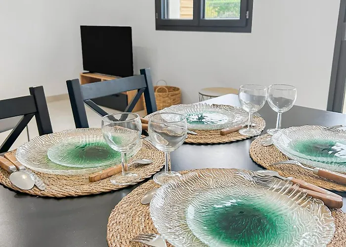 Villa Evasion Urbaine, 1 Ou 2 Villas, 4 A 8 *