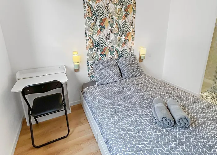 Evasion Urbaine, 1 Ou 2 Villas, 4 A 8 *