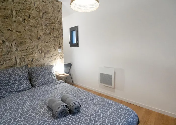 Evasion Urbaine, 1 Ou 2 Villas, 4 A 8 * Poitiers