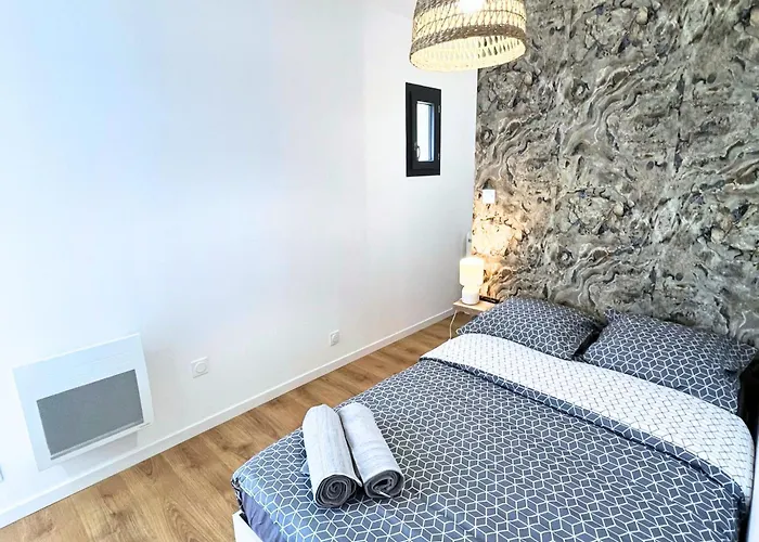 Evasion Urbaine, 1 Ou 2 Villas, 4 A 8