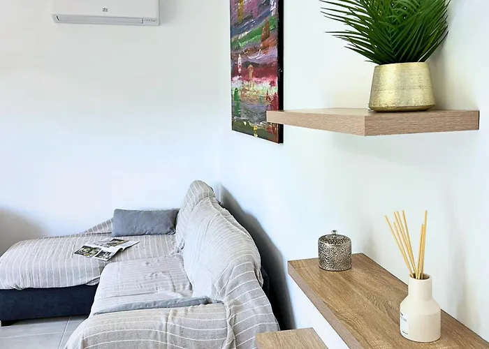 Evasion Urbaine, 1 Ou 2 Villas, 4 A 8 Villa