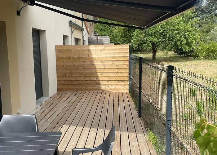 Evasion Urbaine, 1 Ou 2 Villas, 4 A 8 Villa